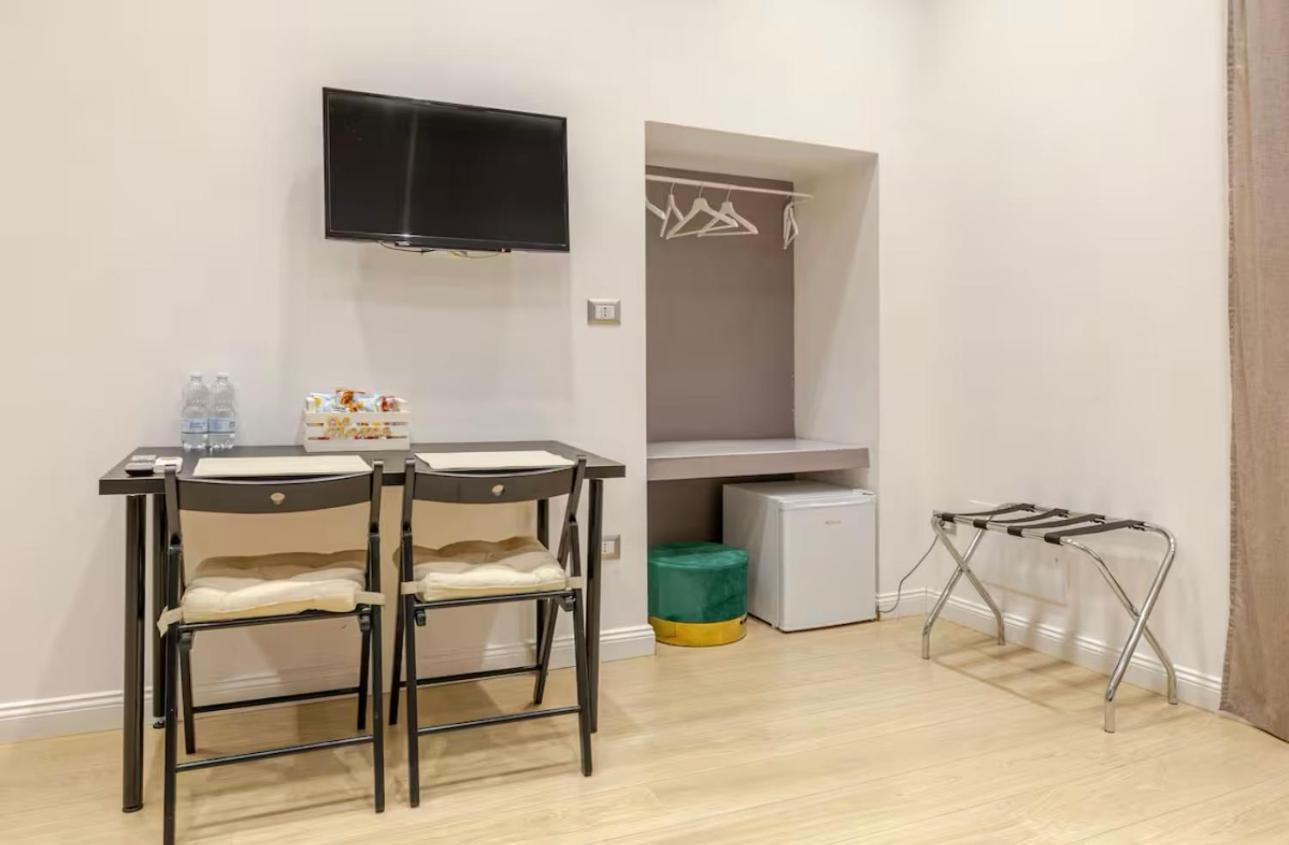 Nsh Apparthotel, Napoli Centro Exterior photo